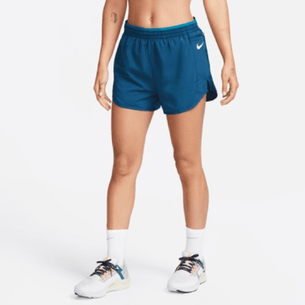 Nike Women's Tempo Luxe Running Shorts - NWOT